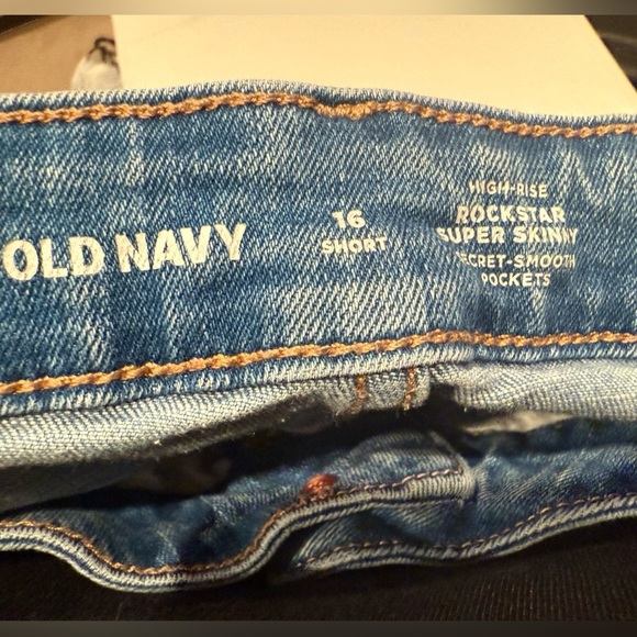 Old Navy Jeans High Rise Rockstar Super Skinny Secret Smooth Pocket Size 16 - Picture 3 of 3